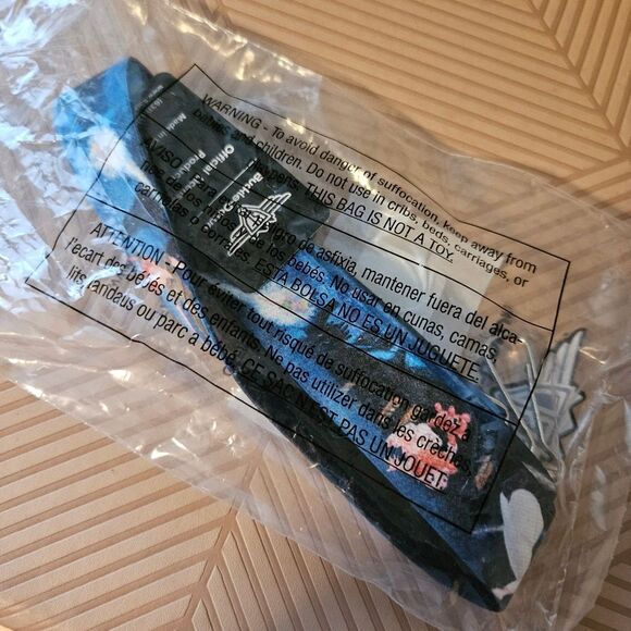 Buckle Down Lanyard Peter Pan Flying Scene Unisex 1" Neutral - Picture 5 of 7